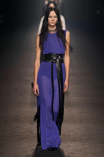 Look 22
